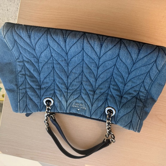 Kate Spade GUC  Denim Leaf Pattern bag GUC some wear- makes it extra cute IMO - Picture 11 of 16